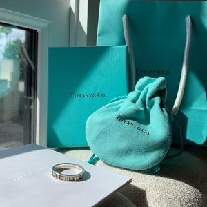 Tiffany & Co Atlas Ring